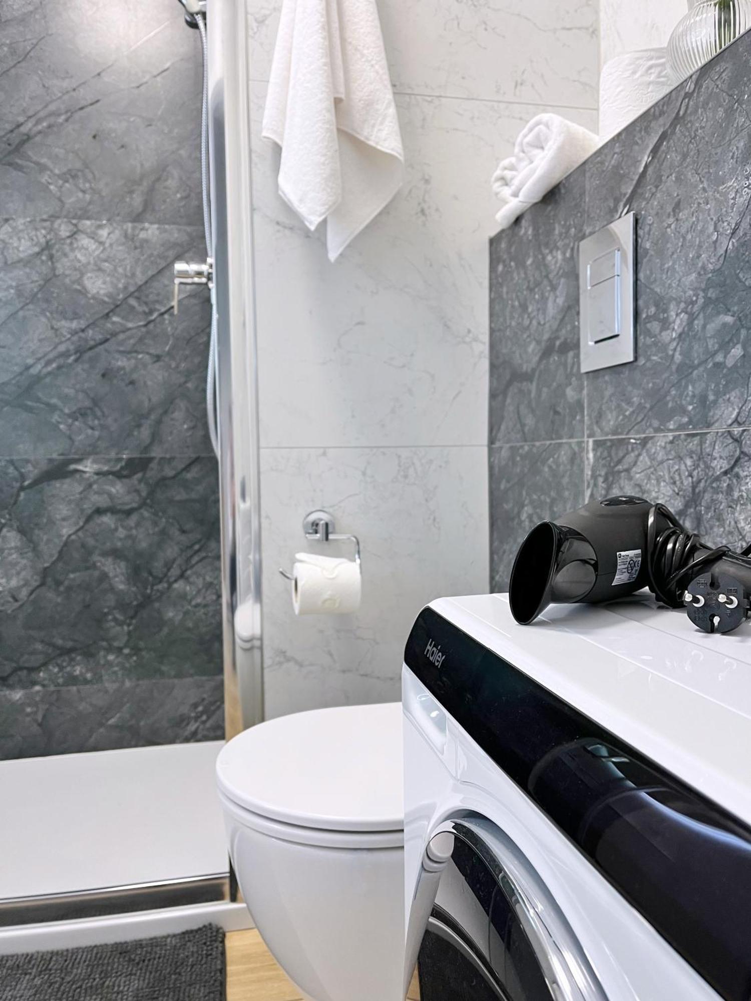 Apartament Zielone Podwale 瓦乌布日赫 外观 照片